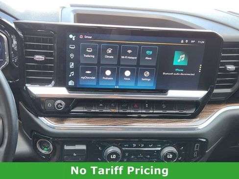 Used 2024 Chevrolet Silverado 1500 RST AWD/4WD image 16