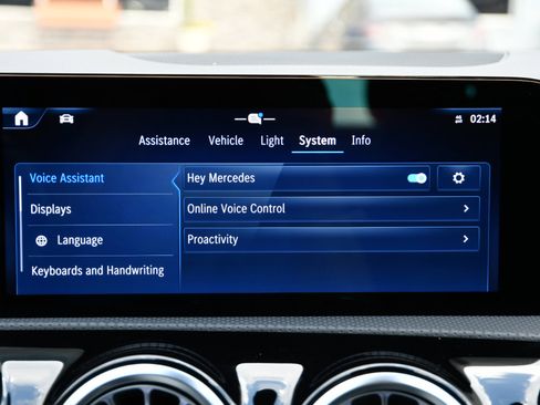 Used 2025 Mercedes-Benz CLA 250 image 22