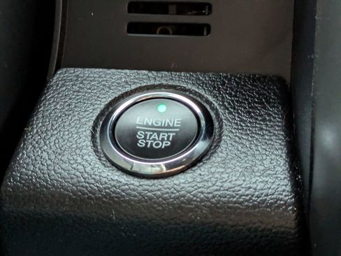 Used 2021 Ford Expedition XLT AWD/4WD image 31