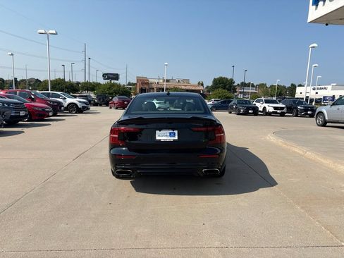 Used 2019 Volvo S60 T6 R-Design AWD/4WD image 6