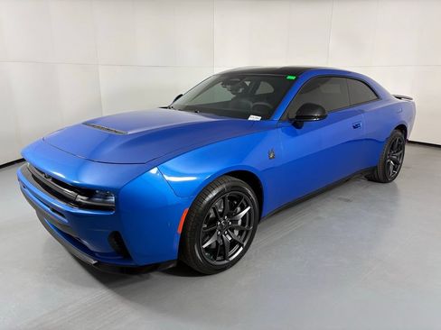 New 2026 Dodge Charger Scat Pack w/ Blacktop Package AWD/4WD image 4