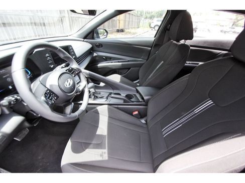 Certified 2026 Hyundai Elantra Sport w/ Cargo Package FWD image 15
