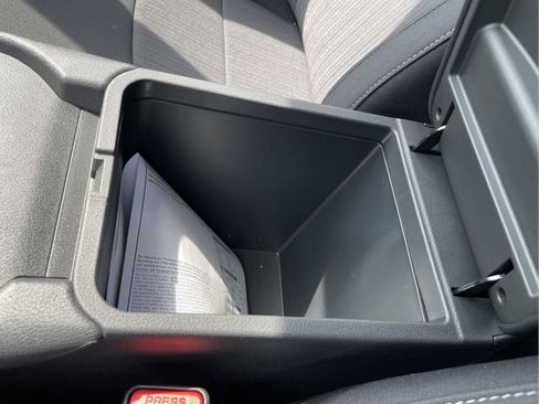 Used 2025 Nissan Sentra SV w/ All-Weather Package FWD image 31