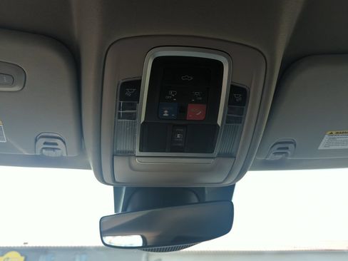 Used 2022 RAM 1500 Laramie AWD/4WD image 25
