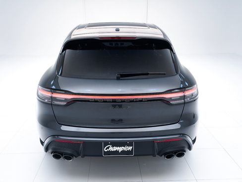 Used 2026 Porsche Macan AWD/4WD image 10