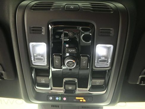 Used 2025 Cadillac Escalade ESV Sport w/ Touring Package AWD/4WD image 23