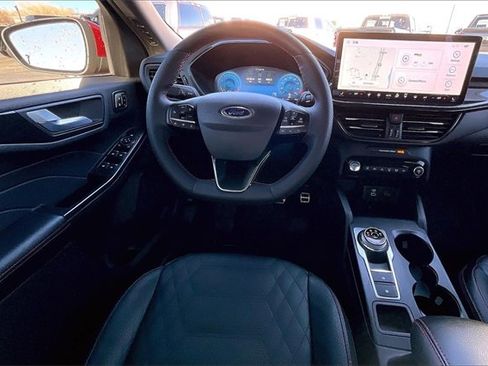 Used 2023 Ford Escape ST-Line Elite w/ Premium Technology Package image 5