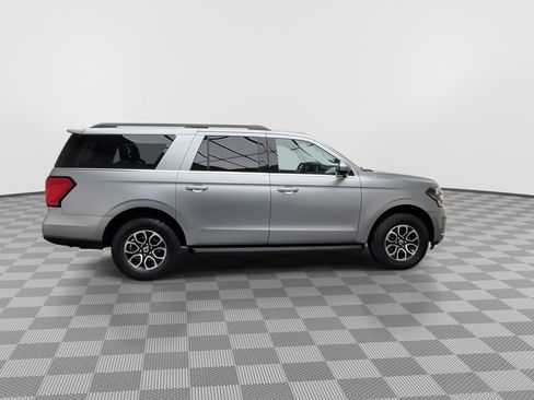 Used 2024 Ford Expedition Max XLT image 44