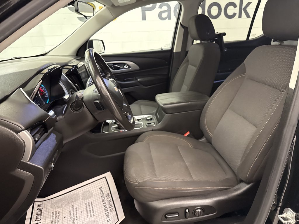 Used 2019 Chevrolet Traverse LT w/ LPO, Floor Liner Package AWD/4WD image 10