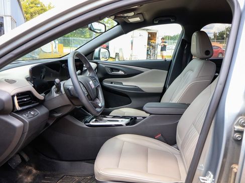 Used 2024 Buick Envista Avenir FWD image 7