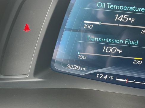 Used 2024 Chevrolet Corvette Stingray Premium Conv w/ Z51 Performance Package image 31