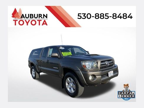 Used 2009 Toyota Tacoma PreRunner RWD image 1