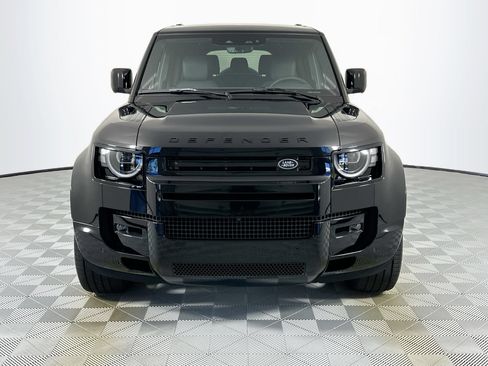 Used 2026 Land Rover Defender 130 X-Dynamic SE AWD/4WD image 2