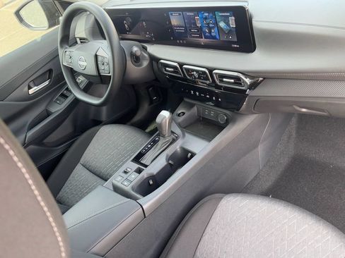 New 2026 Nissan Sentra SV w/ Floor Mat Package FWD image 11