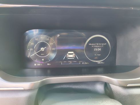 Used 2023 Kia Sorento SX image 21