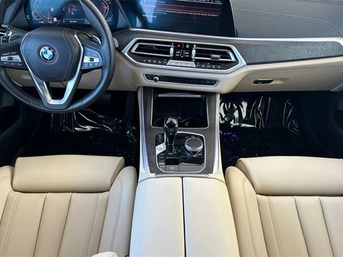 Used 2022 BMW X5 sDrive40i w/ Parking Assistance Package image 4