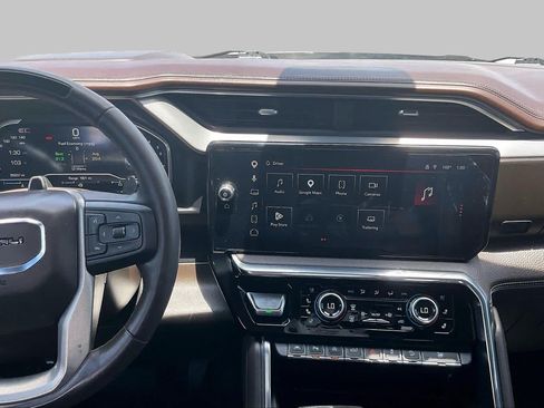 Used 2024 GMC Sierra 1500 Denali AWD/4WD image 7