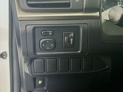 Used 2017 Lexus CT 200h w/ Navigation System Package FWD image 16