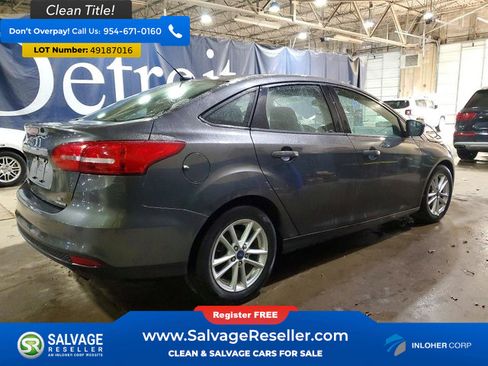 Used 2016 Ford Focus SE w/ SE Winter Package FWD image 4