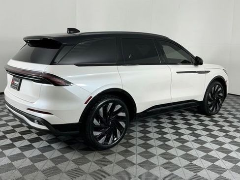 Used 2025 Lincoln Nautilus Reserve w/ Jet Appearance Package AWD/4WD image 7
