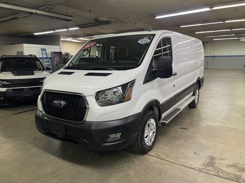 Certified 2024 Ford Transit 250 Low Roof w/ Exterior Upgrade Package RWD image 4