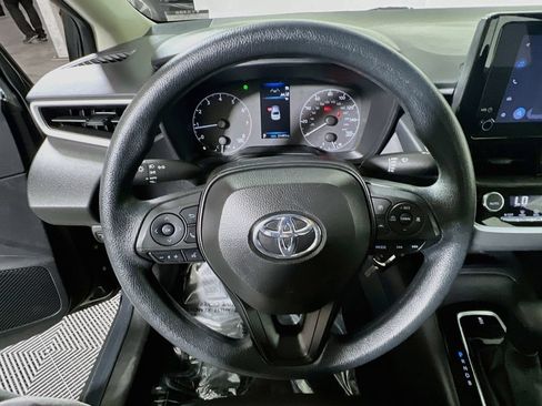 Certified 2025 Toyota Corolla LE FWD image 10