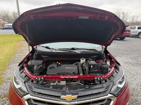 Used 2021 Chevrolet Equinox LT image 32