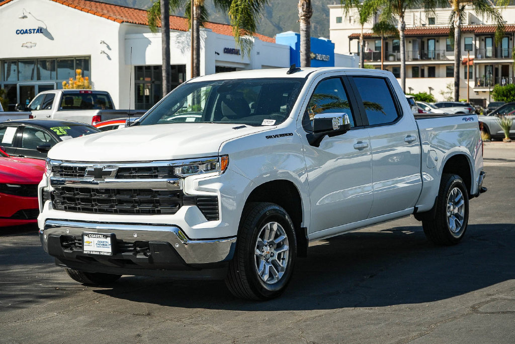 New 2026 Chevrolet Silverado 1500 LT w/ Safety Package AWD/4WD image 3