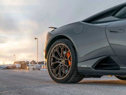 Used 2023 Lamborghini Huracan Tecnica image 25