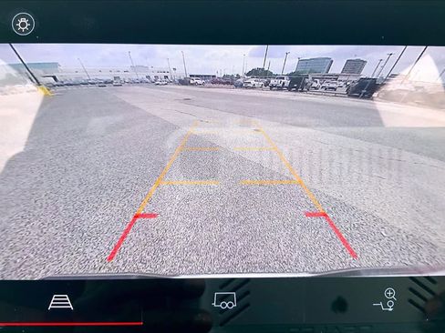 Used 2024 GMC Canyon Elevation w/ Convenience Package image 26