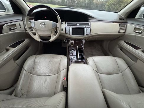 Used 2008 Toyota Avalon Limited image 9