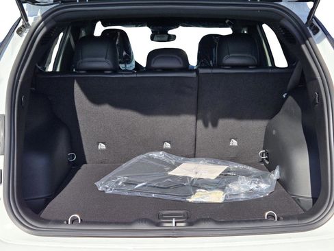 New 2026 Jeep Compass Latitude image 10