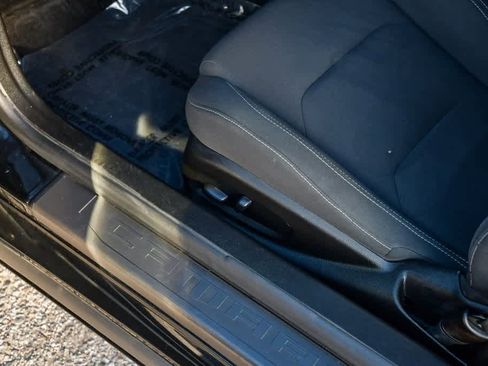 Used 2021 Chevrolet Camaro LT image 23