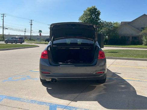 Used 2017 BMW 330e image 7