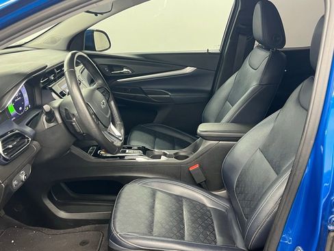 Used 2022 Chevrolet Bolt EUV Premier w/ Sun & Sound Package image 7