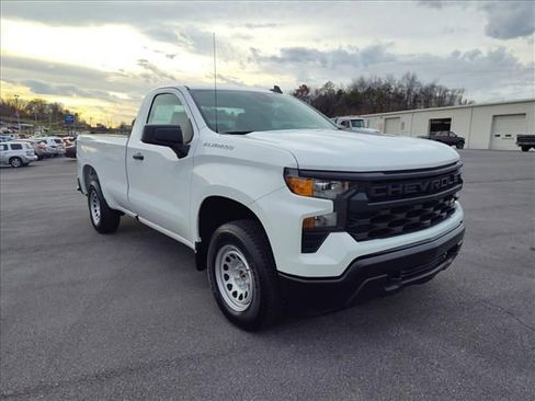 Used 2025 Chevrolet Silverado 1500 W/T w/ Trailering Package image 7