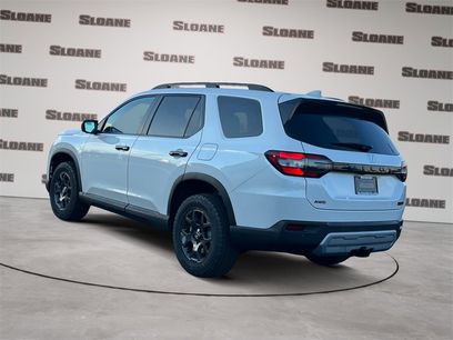 New 2025 Honda Pilot TrailSport