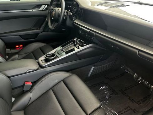 Used 2020 Porsche 911 Carrera image 17