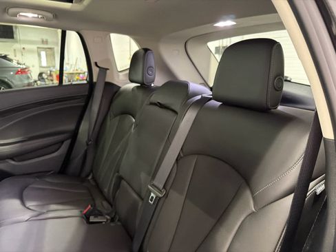 Used 2020 Buick Envision Essence AWD/4WD image 25