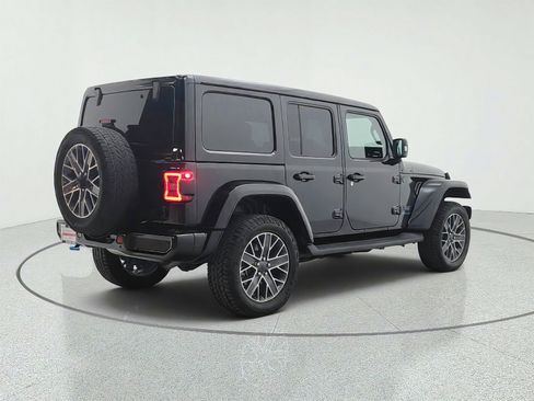 Used 2024 Jeep Wrangler High Altitude AWD/4WD image 5