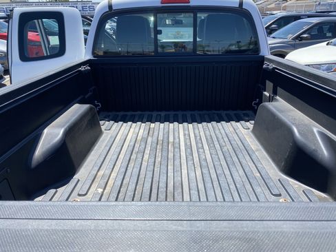 Used 2016 Toyota Tacoma SR RWD image 27