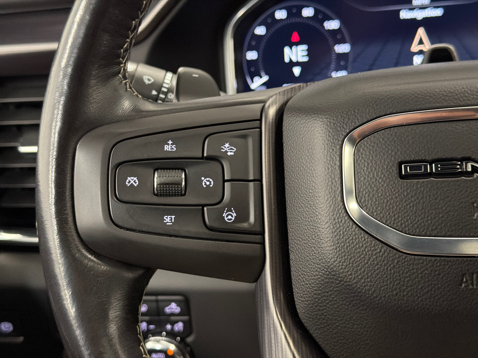 Used 2023 GMC Sierra 1500 Denali Ultimate AWD/4WD image 27