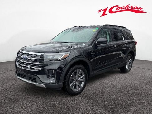 New 2026 Ford Explorer Active w/ Active Comfort Package image 3