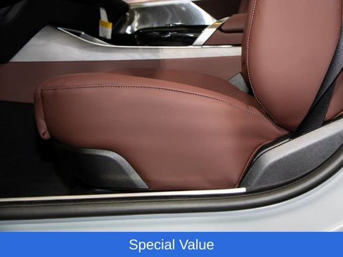 Used 2025 BMW 760i xDrive AWD/4WD image 6