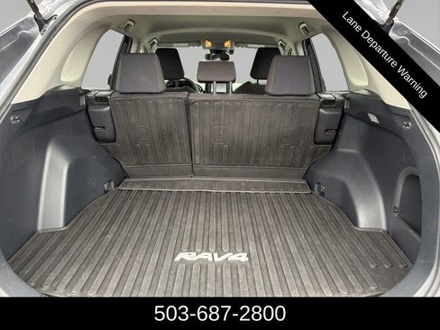 Used 2020 Toyota RAV4 LE w/ All Weather Liner Package AWD/4WD image 15