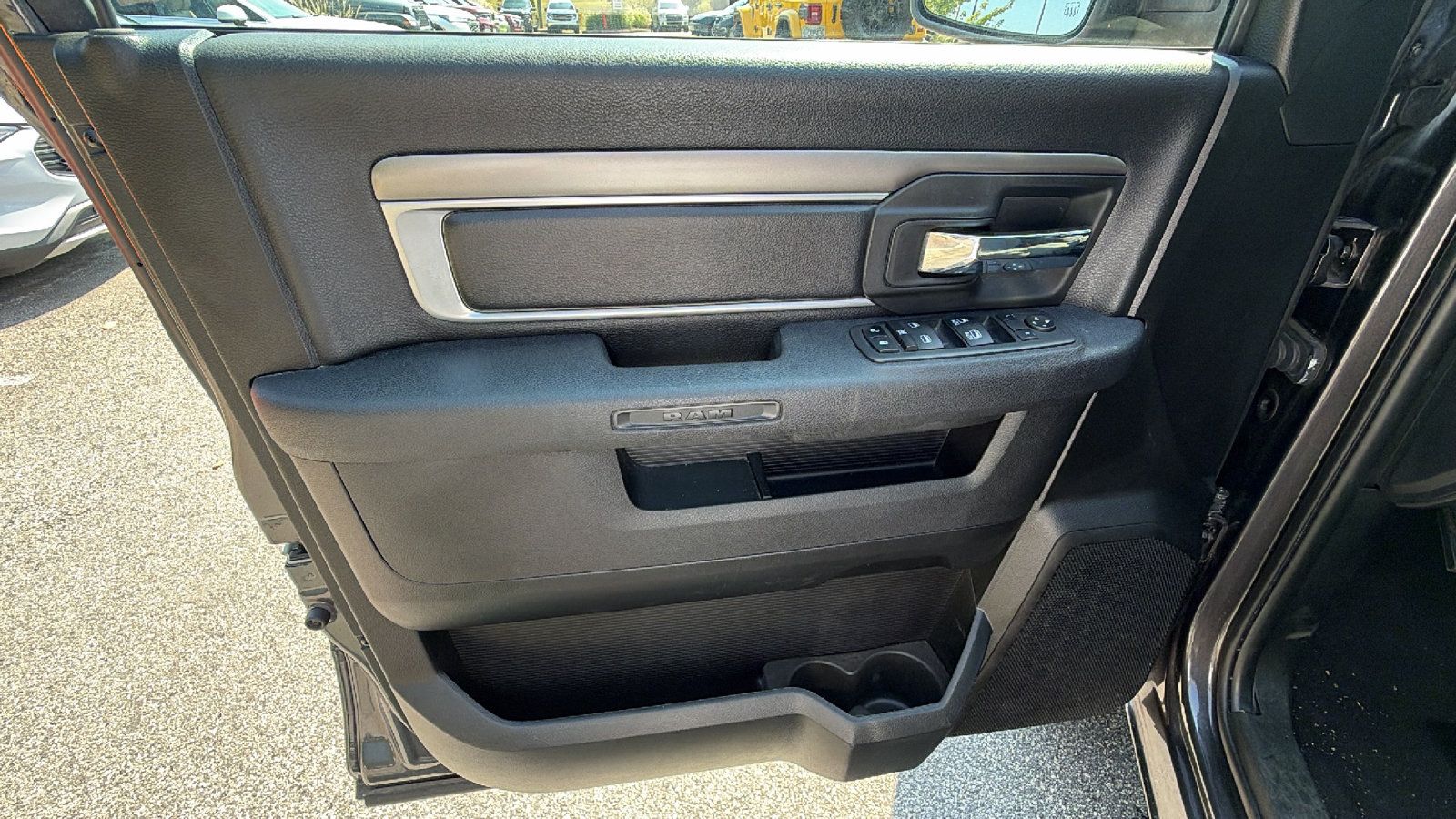 Used 2024 RAM 1500 Warlock AWD/4WD image 14