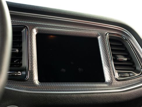 Used 2019 Dodge Challenger SRT Hellcat Redeye image 39