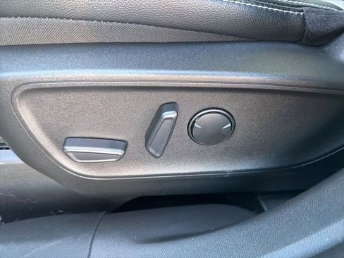 Used 2023 Ford Escape Platinum w/ Premium Technology Package image 26