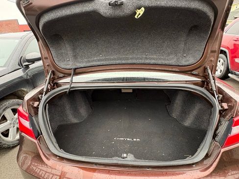 Used 2013 Chrysler 200 Limited image 8