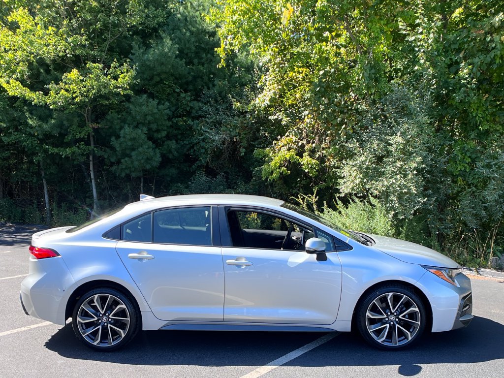 Used 2020 Toyota Corolla SE FWD image 6
